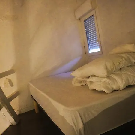 Le Mirador St Just 3 People